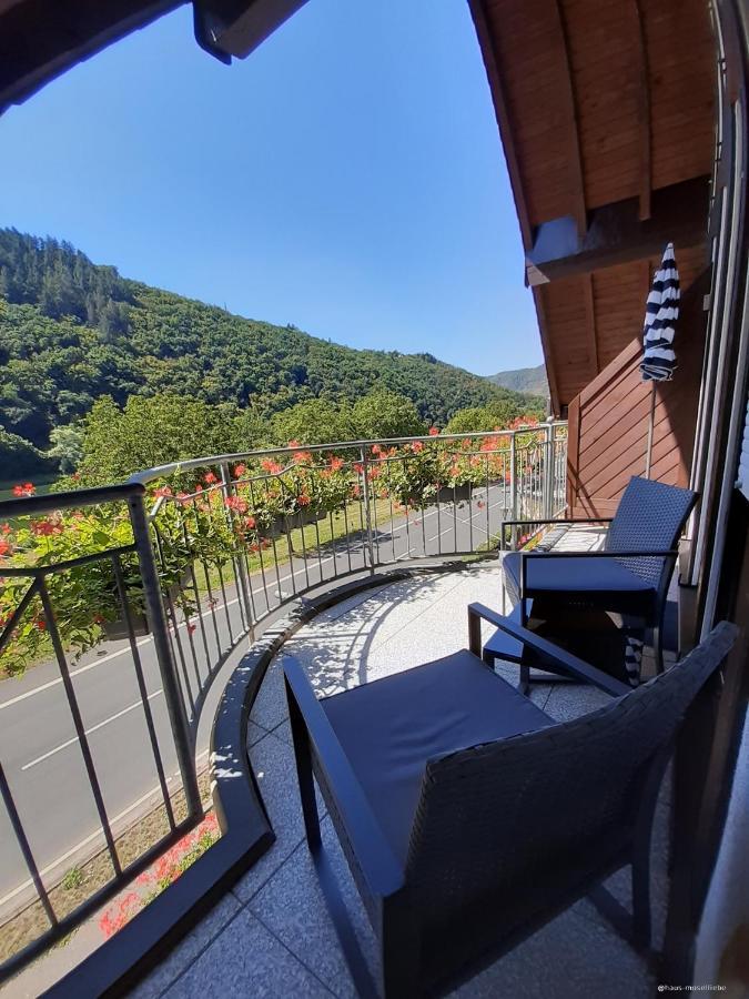 Haus Moselliebe B&B Эдигер-Эллер Экстерьер фото